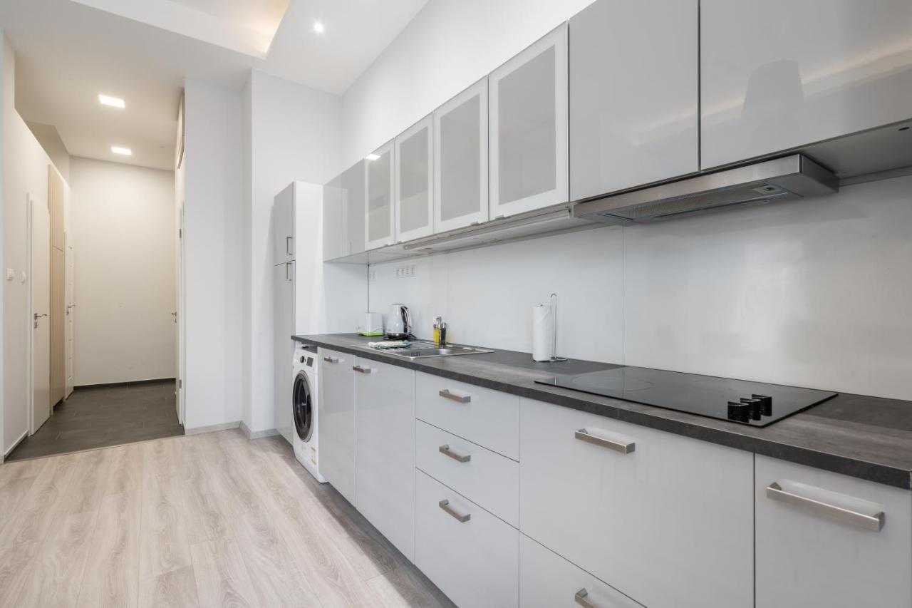 Cascade Corvin Apartment Budapest Ngoại thất bức ảnh