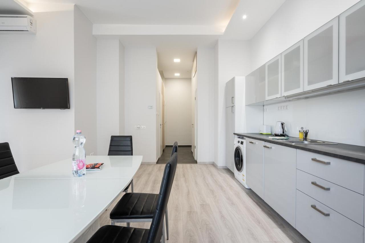 Cascade Corvin Apartment Budapest Ngoại thất bức ảnh